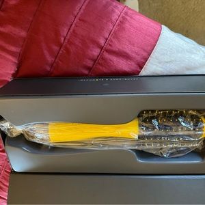 The round Dry Bar round brush/dryer